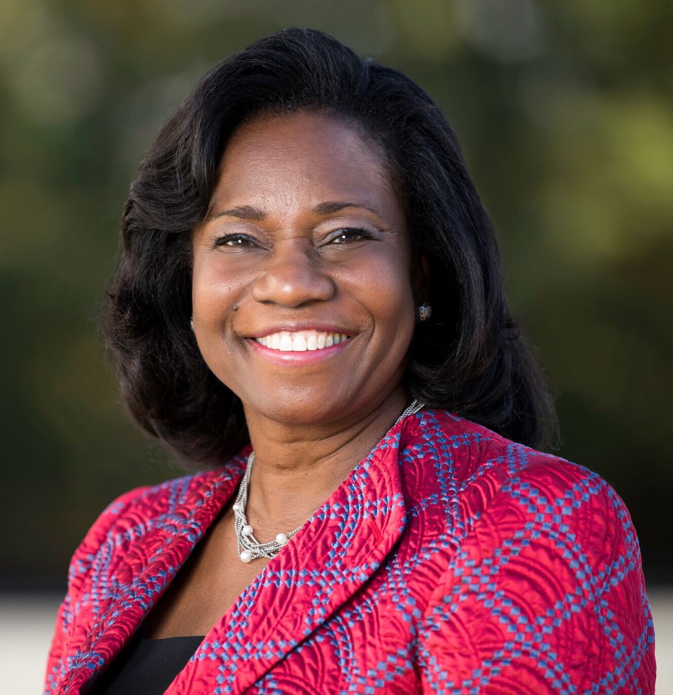Dr. Jennifer Mieres